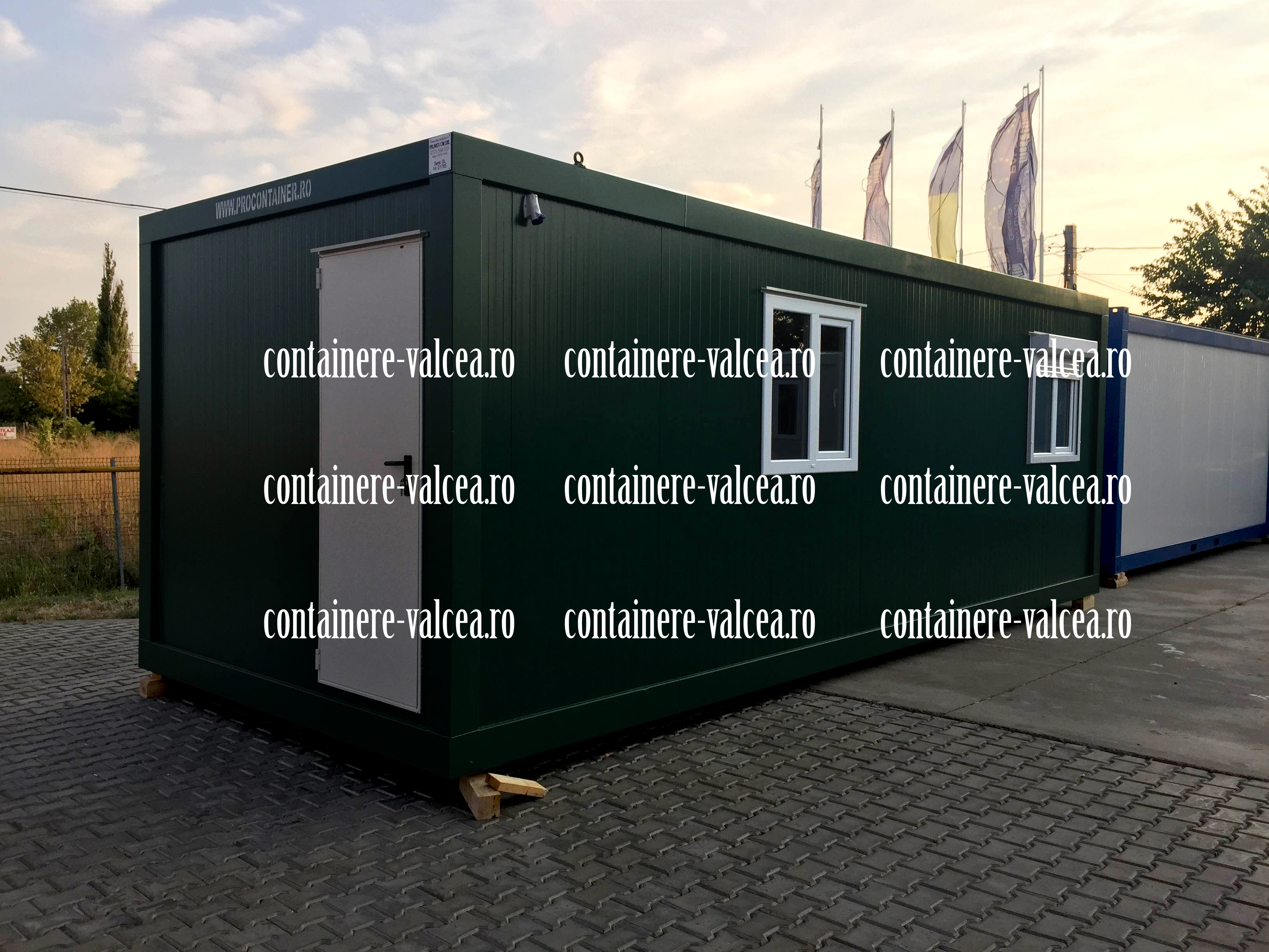 casa din containere de vanzare Valcea